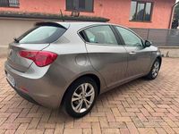 Usata Alfa Romeo Giulietta Distinctive 119 CV (87 kW) 2010 Grigio Utilitaria