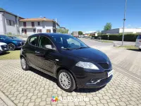 Usata Lancia Ypsilon Gold 69 CV (50 kW) 2016 Nero Utilitaria