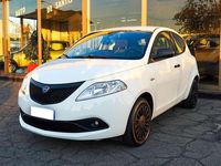 Usata Lancia Ypsilon 69 CV (50 kW) 2019 Bianco Utilitaria