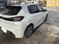Usata Peugeot 208 Allure 101 CV (74 kW) 2020 Bianco Utilitaria