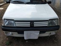Usata Peugeot 205 75 CV (55 kW) 1990 Bianco