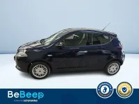 Usata Lancia Ypsilon Gold 69 CV (50 kW) 2016 Blu metallizzato Utilitaria