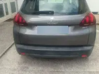 Usata Peugeot 2008 99 CV (72 kW) 2017 Grigio SUV