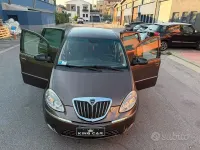 Usata Lancia Musa Gold 95 CV (69 kW) 2010 Marrone Monovolume