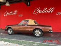 Usata Alfa Romeo Spider 109 CV (80 kW) 1981 Marrone Cabrio