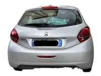 Usata Peugeot 208 Active 82 CV (60 kW) 2018 Grigio Utilitaria