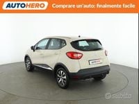 Usata Renault Captur Zen 90 CV (66 kW) 2017 Beige SUV