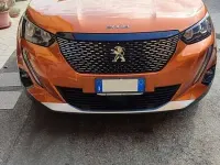 Usata Peugeot 2008 Allure 131 CV (96 kW) 2020 Bronzo SUV