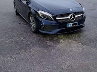 Usata Mercedes A180 Premium 109 CV (80 kW) 2018 Blu/azzurro Berlina