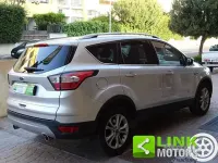 Usata Ford Kuga 150 CV (110 kW) 2018 Grigio SUV
