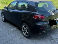 Usata Alfa Romeo 147 140 CV (102 kW) 2004 Nero Utilitaria