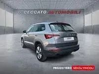 Usata Skoda Karoq Executive 116 CV (85 kW) 2024 Grigio SUV