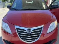Usata Lancia Ypsilon 69 CV (50 kW) 2013 Rosso Utilitaria