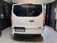 Usata Ford Transit Custom Trend 131 CV (96 kW) 2018 Bianco Station wagon