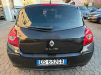 Usata Renault Clio II 75 CV (55 kW) 2008 Grigio Berlina