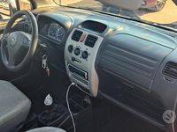 Usata Opel Agila 69 CV (50 kW) 2007 Grigio Utilitaria