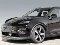 Usata Porsche Macan 4 Electric 300 kW (408 CV) 2025 Nero SUV
