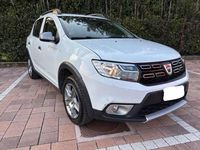 Usata Dacia Sandero Ambiance 84 CV (61 kW) 2013 Berlina