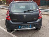 Usata Dacia Sandero Stepway 90 CV (66 kW) 2011 Grigio Berlina