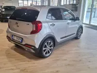 Usata Kia Picanto X-Line 99 CV (72 kW) 2021 Argento Utilitaria