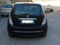 Usata Lancia Ypsilon 75 CV (55 kW) 2011 Nero Utilitaria