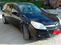 Usata Opel Astra 101 CV (74 kW) 2007 Nero Station wagon