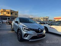 Usata Renault Captur Techno 91 CV (66 kW) 2024 Grigio SUV