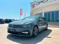 Usata VW Passat Business 150 CV (110 kW) 2023 Grigio Station wagon