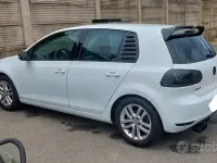 Usata VW Golf VI 105 CV (77 kW) 2010 Bianco Utilitaria