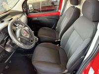 Usata Fiat Fiorino 80 CV (58 kW) 2017 Rosso Monovolume