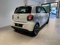Usata Smart ForFour Passion 71 CV (52 kW) 2015 Bianco Utilitaria