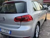 Usata VW Golf VI Highline 122 CV (89 kW) 2011 Argento Utilitaria