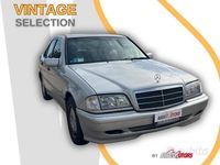 Usata Mercedes C220 Classic 95 CV (69 kW) 1997 Grigio Berlina