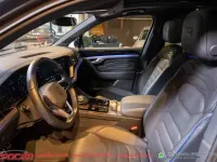 Usata VW Touareg R 462 CV (339 kW) 2023 Grigio SUV