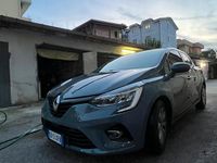 Usata Renault Clio V Intens 101 CV (74 kW) 2020 Grigio Berlina