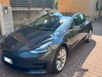 Usata Tesla Model 3 Standard Range 202 kW (275 CV) 2019 Grigio Berlina