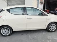 Usata Lancia Ypsilon 77 CV (56 kW) 2017 Bianco Utilitaria