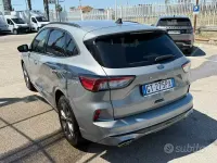 Usata Ford Kuga ST-Line 120 CV (88 kW) 2024 Grigio SUV