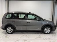 Usata VW Touran Highline 105 CV (77 kW) 2008 Giallo Monovolume