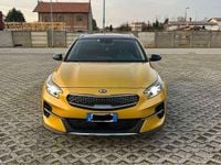 Usata Kia XCeed 204 CV (150 kW) 2019 Oro SUV