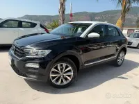 Usata VW T-Roc 150 CV (110 kW) 2020 Nero SUV