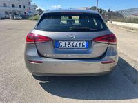 Usata Mercedes A180 Business 116 CV (85 kW) 2019 Grigio Berlina