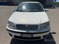 Usata Fiat Punto Active 60 CV (44 kW) 2010 Bianco Utilitaria