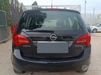 Usata Opel Meriva 120 CV (88 kW) 2016 Nero Monovolume