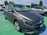 Usata Mercedes B200 Premium 136 CV (100 kW) 2016 Grigio Utilitaria