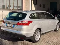 Usata Ford Focus 115 CV (84 kW) 2012 Grigio Station wagon