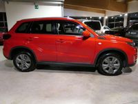 Usata Suzuki Vitara Cool 129 CV (94 kW) 2022 Rosso pastello SUV