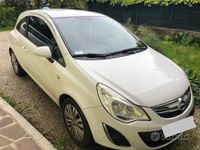 usata Opel Corsa 1.2 benzina 3p 2011 Neopatentati