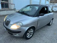 Usata Lancia Ypsilon 60 CV (44 kW) 2006 Argento Utilitaria