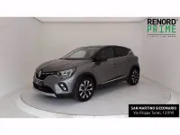 Usata Renault Captur Techno 143 CV (105 kW) 2023 Grigio SUV